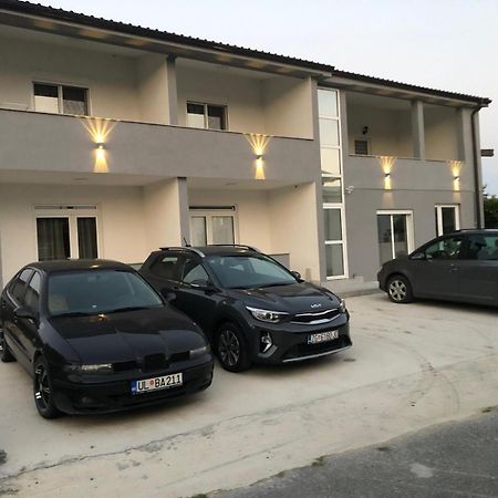 Adla Apartmani Ulcinj Exteriér fotografie